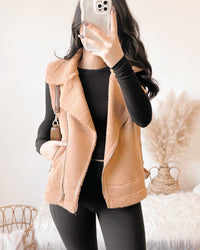 MELANIE SUEDE FUR VEST (CAMEL)