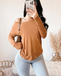 ARIA OFF SHOULDER LONG SLEEVE TOP (OATMEAL)