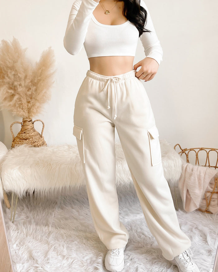 GWEN FLEECE LINED STRAIGHT LEG CARGO PANTS (CREAM)
