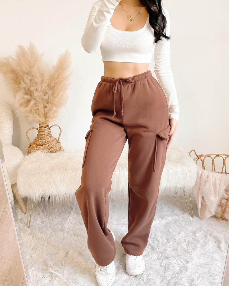 GWEN FLEECE LINED STRAIGHT LEG CARGO PANTS (BLACK)