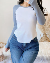 RESTOCKED! AALIYAH WAFFLE KNIT RAGLAN BASEBALL TOP (DUSTY BLUE)