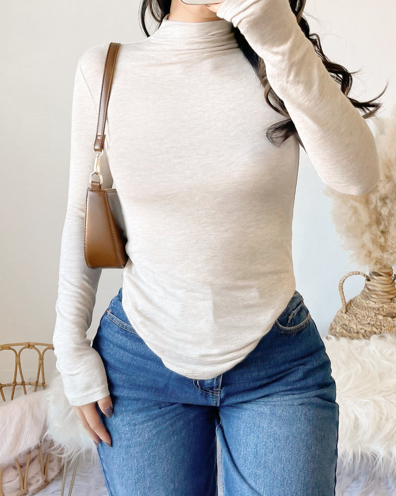 RESTOCKED! AUTUMN FEELS BUTTER SOFT HIGH NECK TOP (OATMEAL)