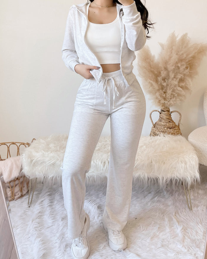 ERRANDS & CHILL JACKET & SWEATPANTS SET