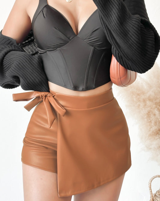 EVELYN PLEATHER SKORT (RUST)