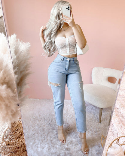 LEAH MOM JEANS (LIGHT WASH)